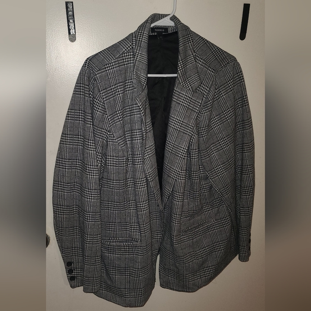 Torrid Blazer size 4